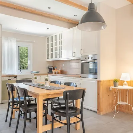 Holiday home Stathis *